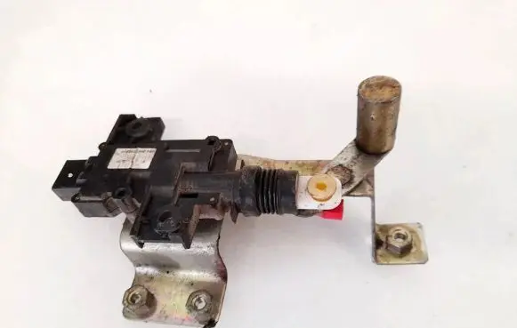 Chrysler PT Cruiser Central locking motor 05027198ad 04894069ab