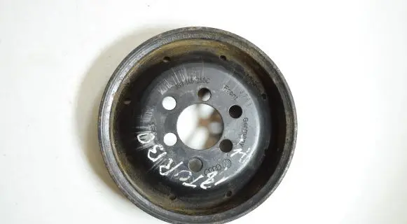 Audi A4 S4 B5 8D Crankshaft pulley 053145255C