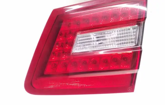 Tailgate rear/tail lights