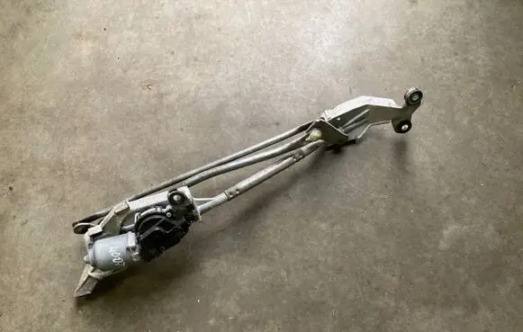 Peugeot 4007 Front wiper linkage and motor 1593000742