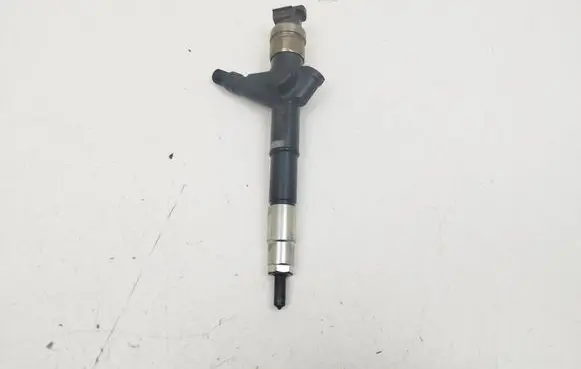 Nissan Navara D40 Fuel injector 16600EB300 12G07793