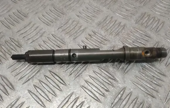 Audi A6 S6 C5 4B Fuel injector 059130201D 0432133805