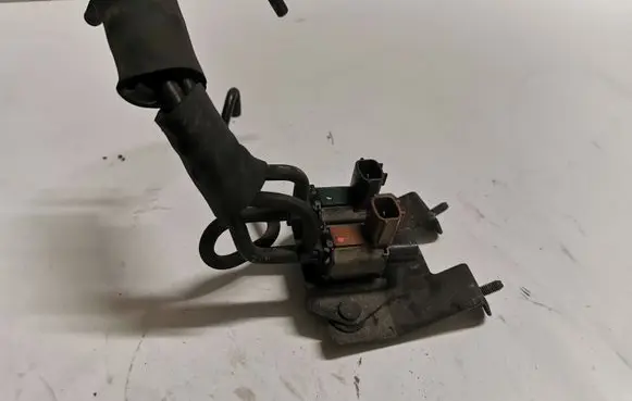 Mazda 6 Vacuum valve K5T46593 K5T46