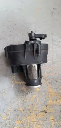 BMW 5 E60 E61 Intake manifold valve actuator/motor 8575534