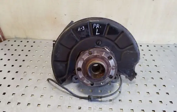 Audi A3 S3 8P Front wheel hub