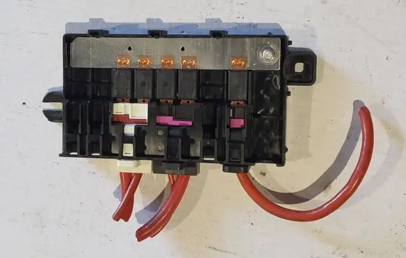 BMW 1 F20 F21 Fuse module 106887