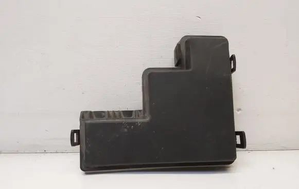 Nissan Qashqai Fuse box cover