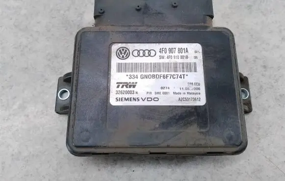 Audi A6 S6 C6 4F Hand brake control module 