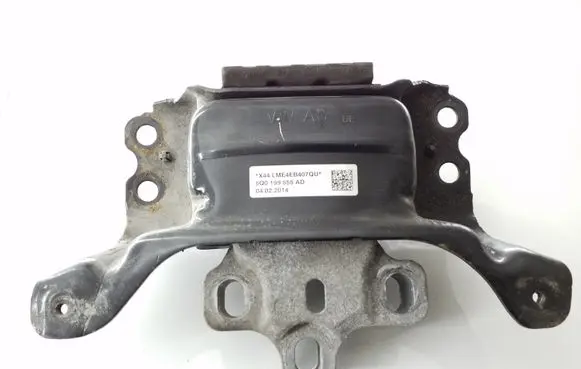 Volkswagen Golf VII Engine mount bracket 5Q0199555AD