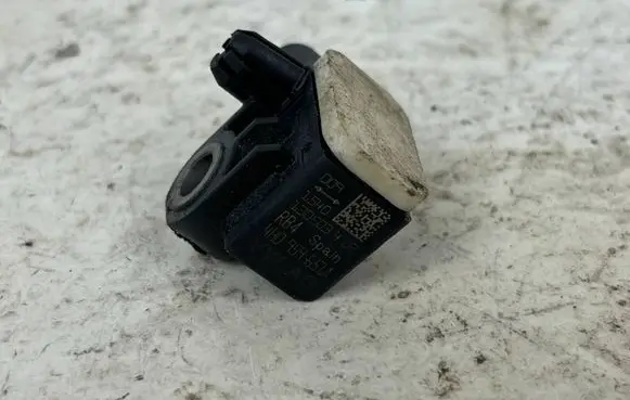 Audi A8 S8 D4 4H Airbag deployment crash/impact sensor 4H0959651A