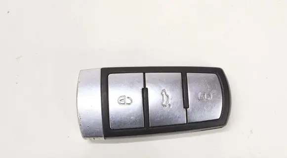 Volkswagen PASSAT B7 Ignition key/card 3C0959752BG