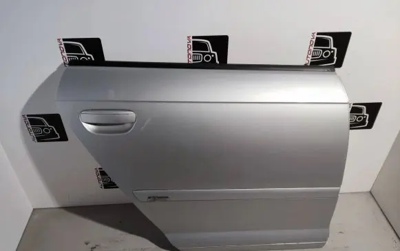 Audi A3 S3 8P Rear door LX7W
