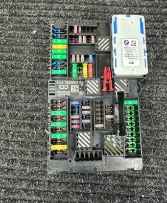 BMW X3 G01 Fuse module 9439007 21B118HA2395 P00166265AD