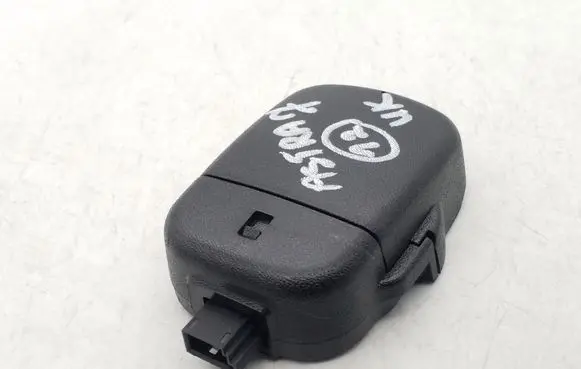 Opel Astra J Rain sensor 13311618