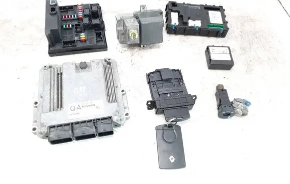 Renault Koleos I Engine ECU kit and lock set 23710JY0 23710JY08D 1039S21013
