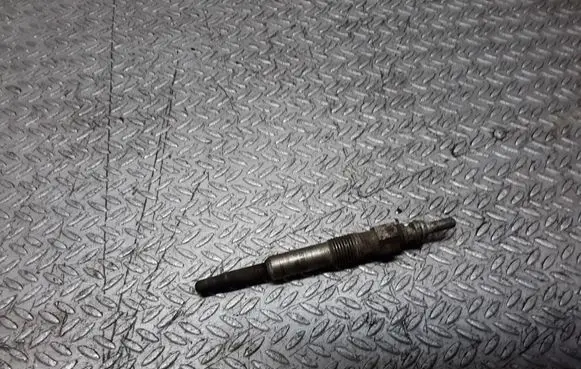 Volkswagen Transporter - Caravelle T4 Glow plug 