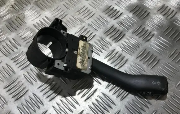 Audi A3 S3 8L Indicator stalk 8l0953513 bc2