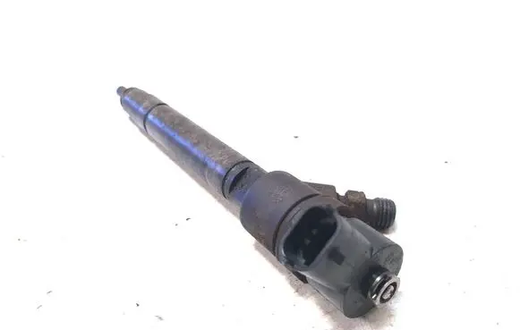 Volvo XC70 Fuel injector 30750283
