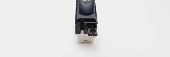 Renault Laguna I Electric window control switch 7700417484B