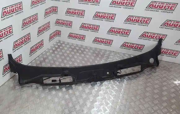 BMW 3 E90 E91 Wiper trim 15677210