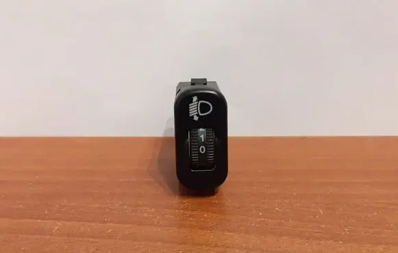 Mercedes-Benz Sprinter W906 Headlight level height control switch 5509 9068260038
