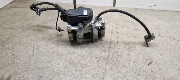 KIA EV6 Rear brake caliper T158237700