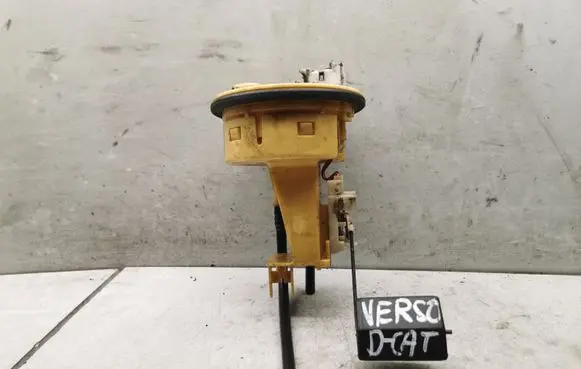 Toyota Corolla Verso AR10 In-tank fuel pump 770100F010