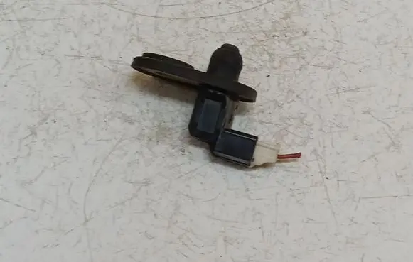 Toyota Yaris Front door sensor