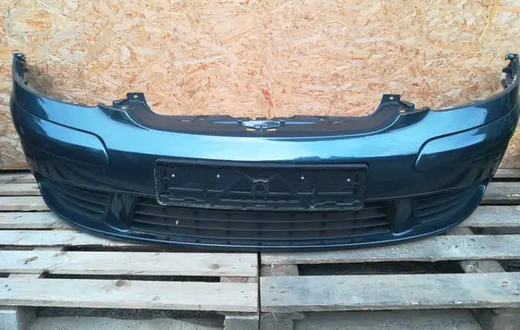 Volkswagen Golf Plus Front bumper