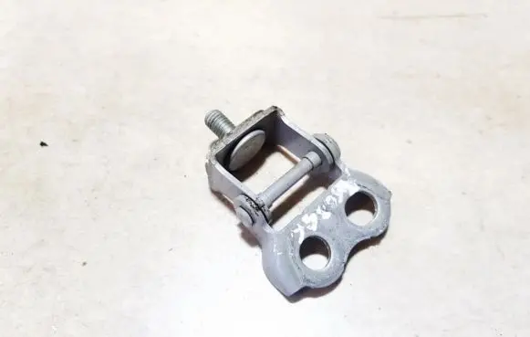 Toyota Yaris Tailgate/trunk/boot hinge