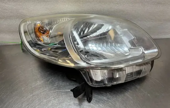 Renault Kangoo III Headlight/headlamp 260102647R