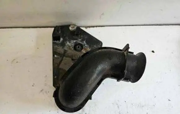 Peugeot Partner Air intake duct part 9681774380