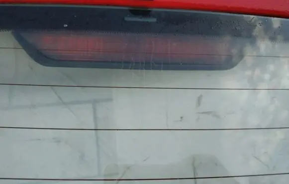 Toyota Yaris Third/center stoplight