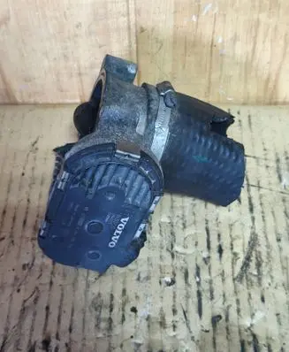 Volvo V50 Throttle valve 8692720 08W213 0281002701