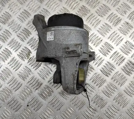 Audi A4 S4 B9 8W Engine mount bracket 8W0199372CA