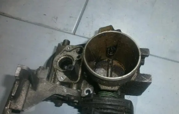 Peugeot 406 Throttle valve 7274714002