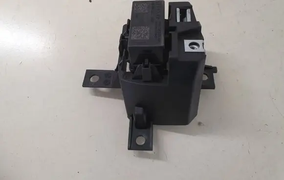 Audi A8 S8 D4 4H Keyless (KESSY) go control unit/module 4H0909131