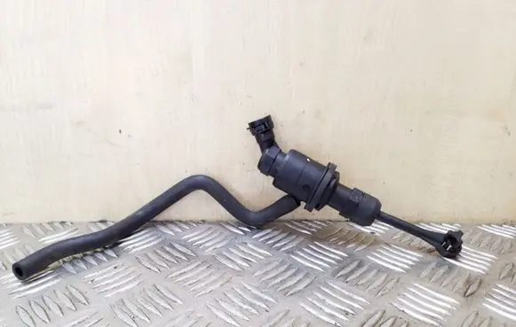Clutch master cylinder