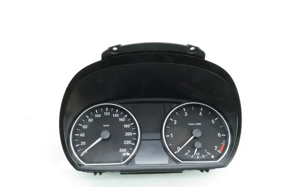 BMW 1 E81 E87 Speedometer (instrument cluster) 1024932 9166813