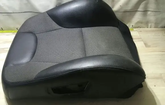 Mercedes-Benz C W204 Seat trim A2049100126