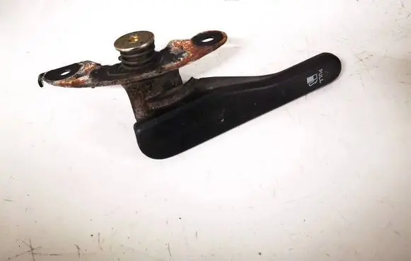 Nissan X-Trail T30 Fuel tank opening switch 