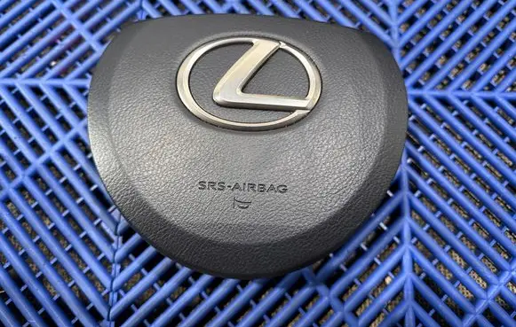 Lexus CT 200H Steering wheel airbag 2D0733616ATD