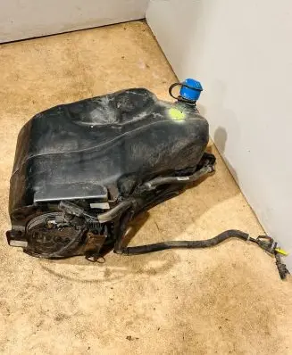 Jaguar F-Pace AdBlue liquid reservoir HK835J228A
