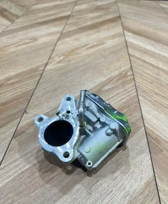 Nissan Navara D23 EGR valve 147103921R H8201353607 D11110266