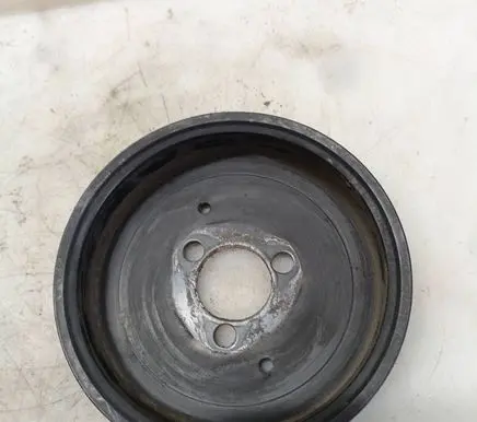 Volkswagen Touareg I Water pump pulley 059121031J