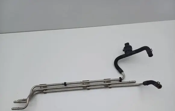 Seat Ibiza III (6L) Fuel line pipe 038906081B 06G130306G