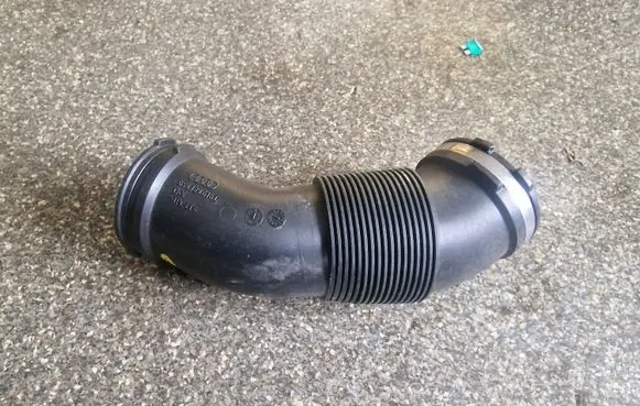 Audi A7 S7 4K8 Air intake hose/pipe 059129616C