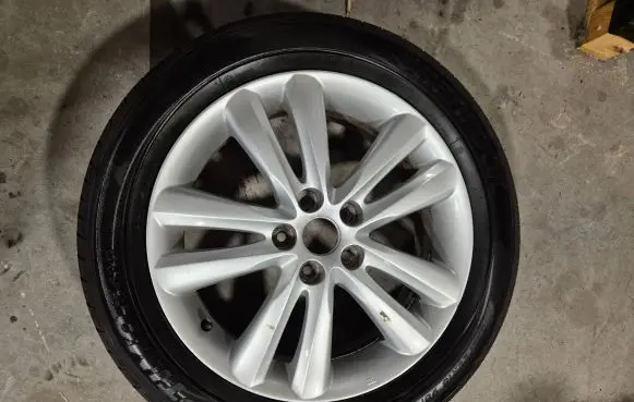 Hyundai ix35 R18 summer tire 