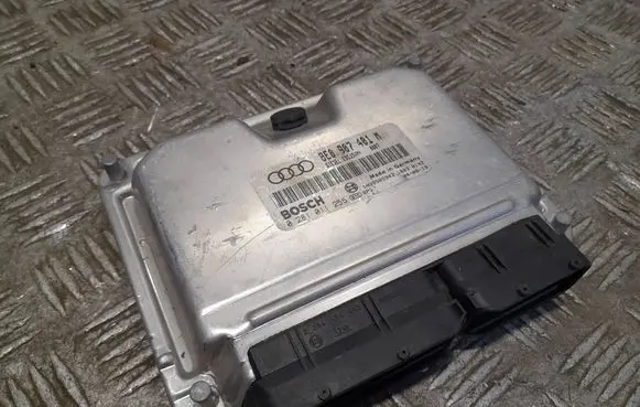 Audi A6 S6 C5 4B Engine control unit/module 8E0907401M A0039305943 0281011255