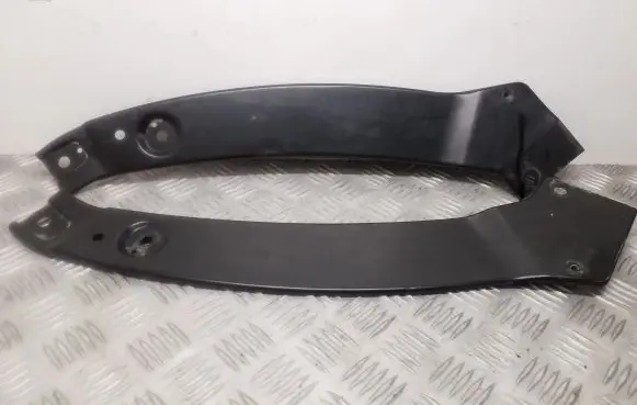 Volkswagen Tiguan Radiator support slam panel bracket 5N0806930A 5N0806929A